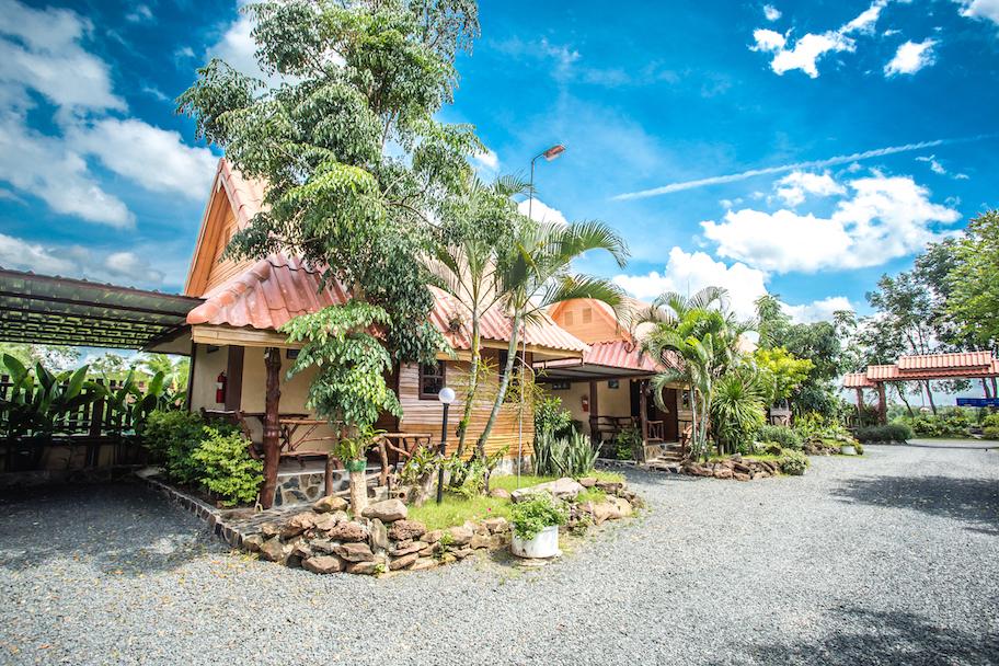 Ngoại cảnh khách sạn