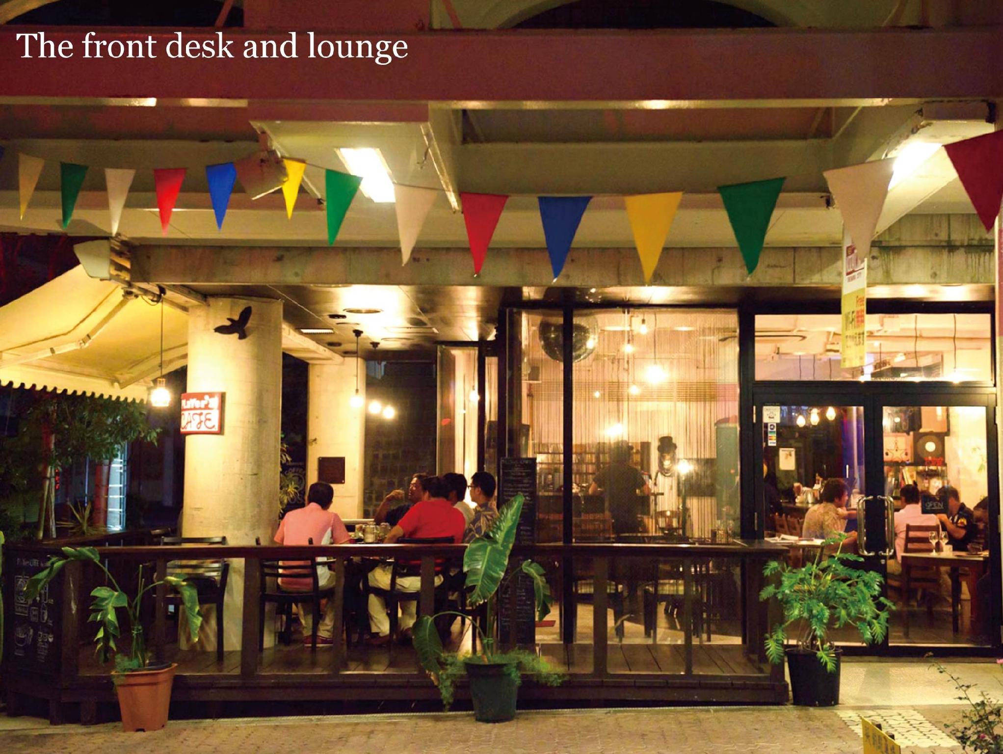 Khu vực xung quanh