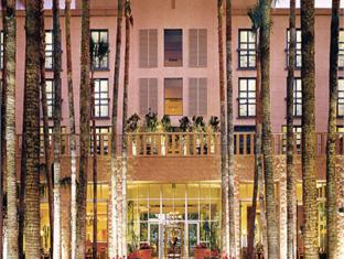 Ngoại cảnh khách sạn