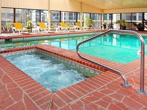 Bồn tắm nước nóng