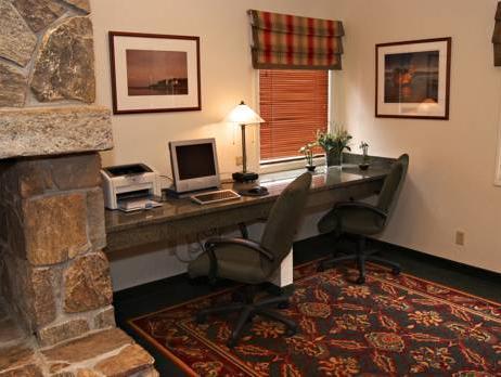 Trung tâm hội nghị