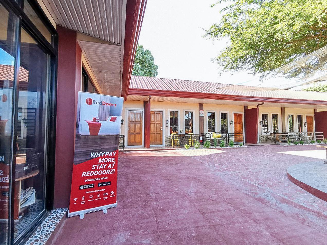 Ngoại cảnh khách sạn