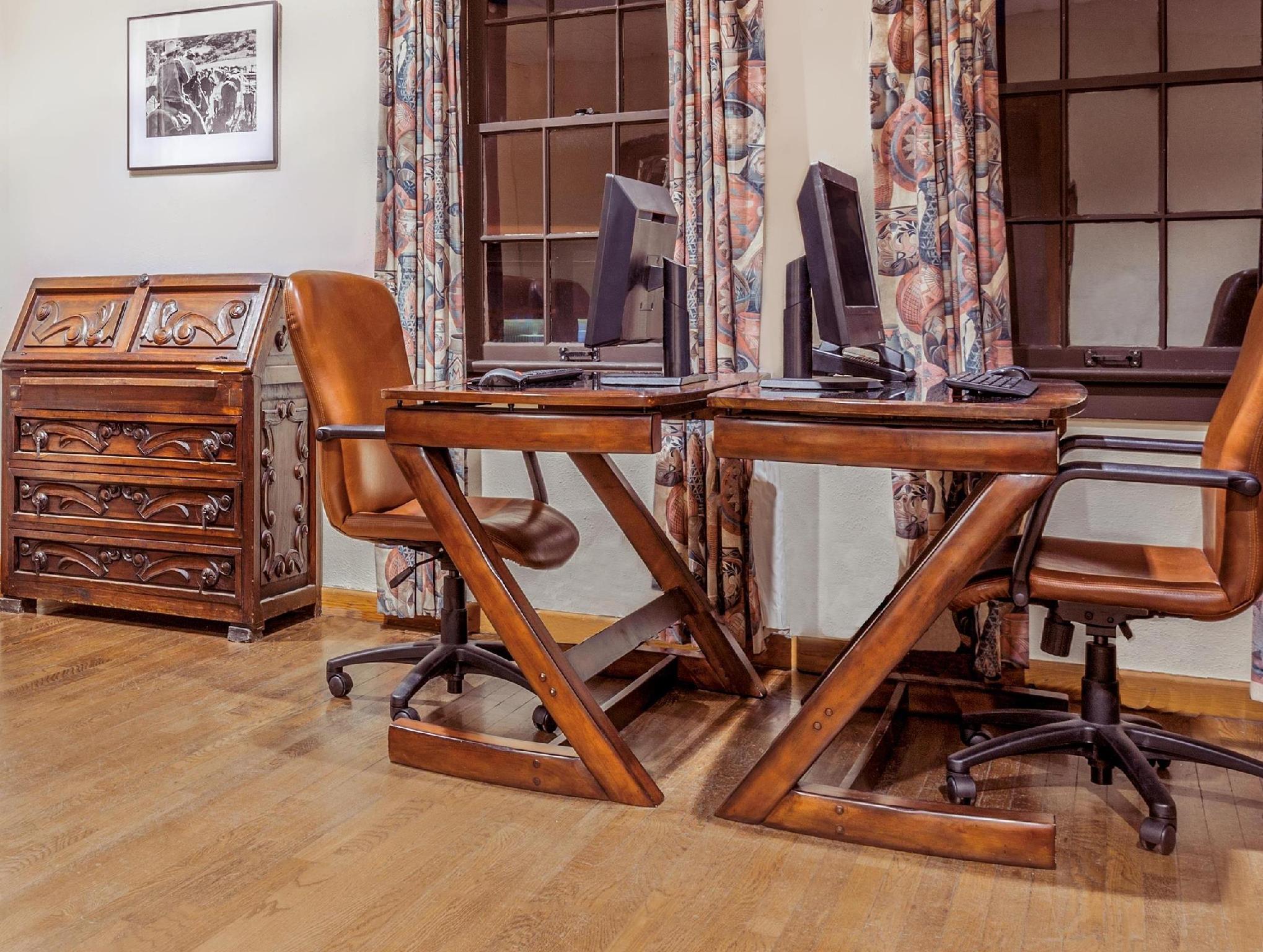 Trung tâm hội nghị