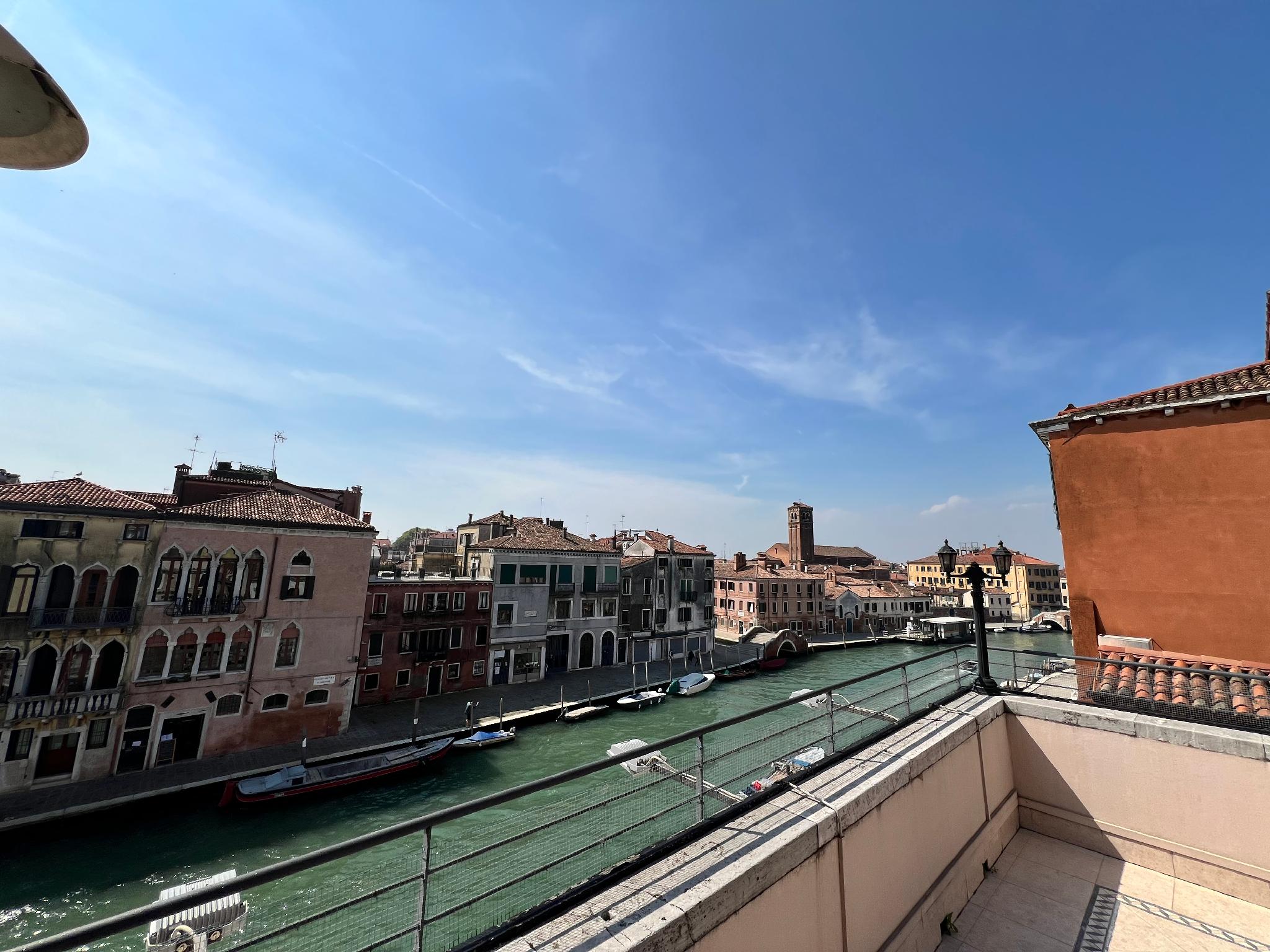 Ban công/sân hiên