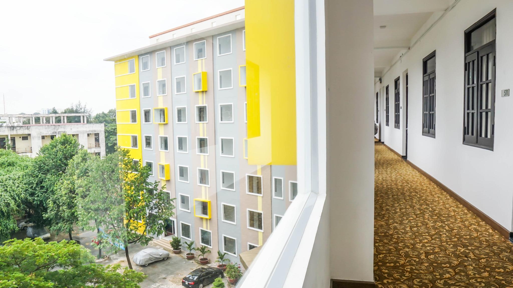 Ngoại cảnh khách sạn