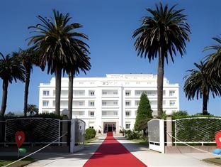 Ngoại cảnh khách sạn