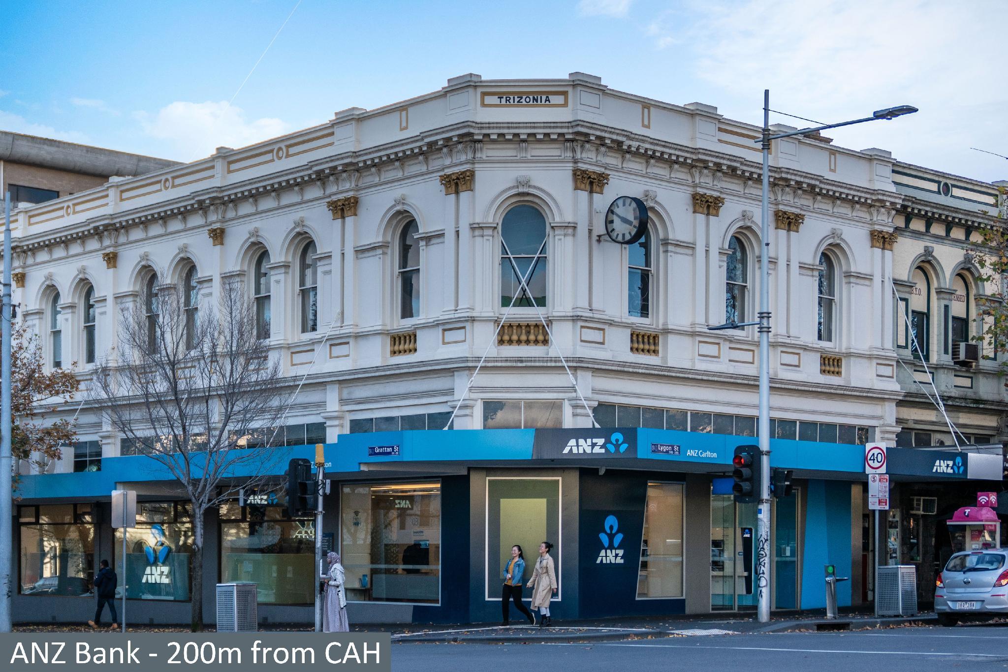 Khu vực xung quanh