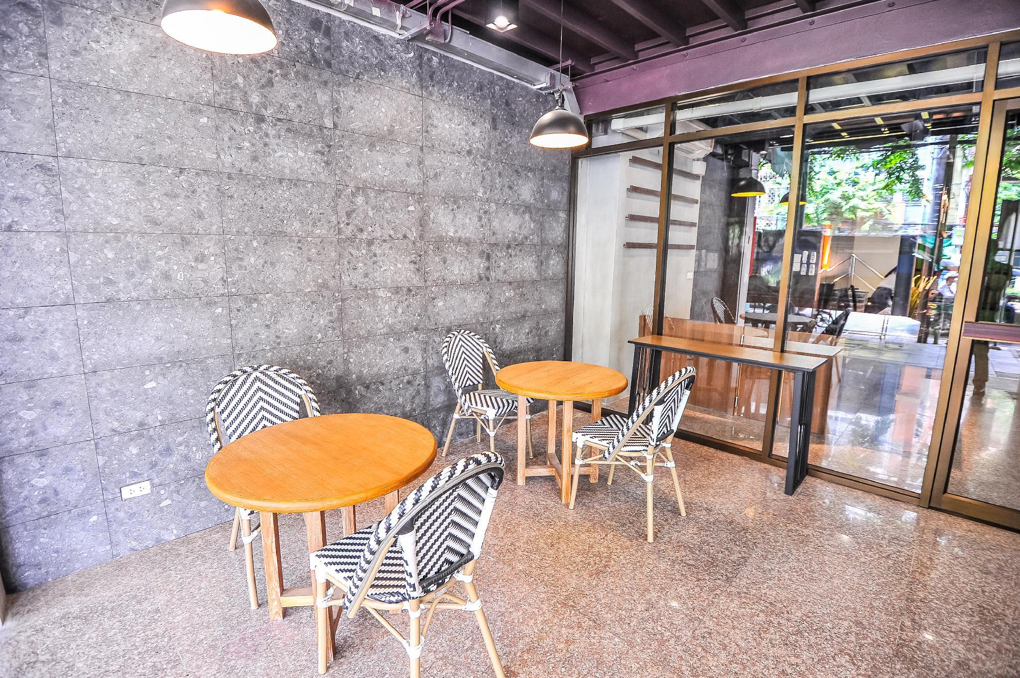 Ngoại cảnh khách sạn