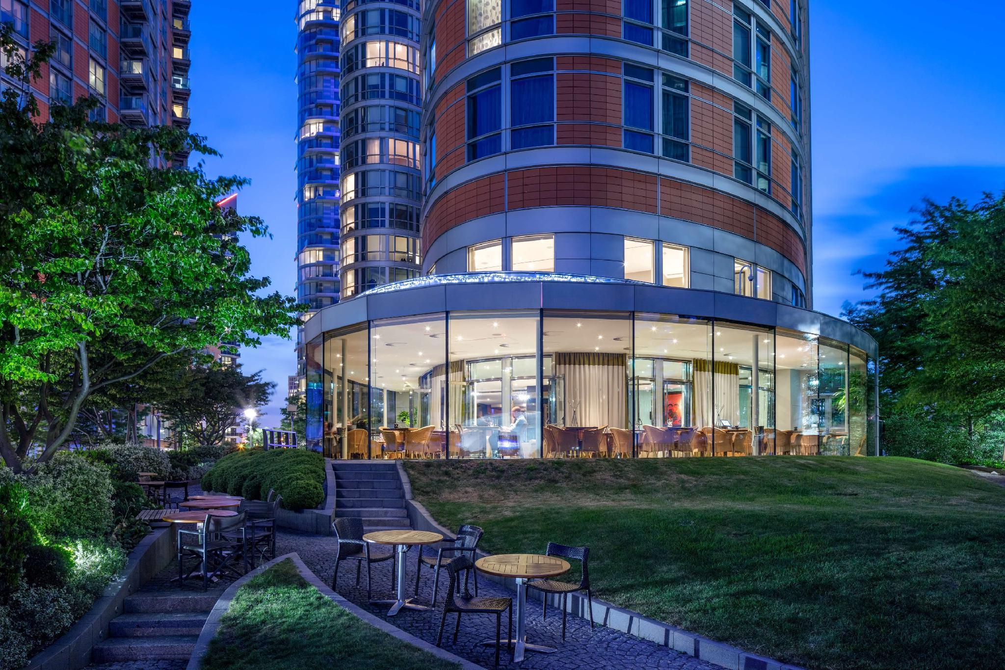 Ngoại cảnh khách sạn