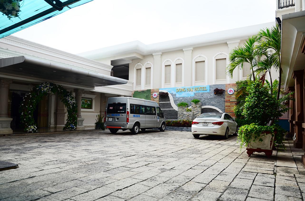 Ngoại cảnh khách sạn