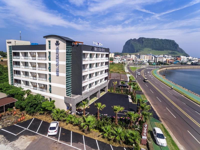 Khu vực xung quanh