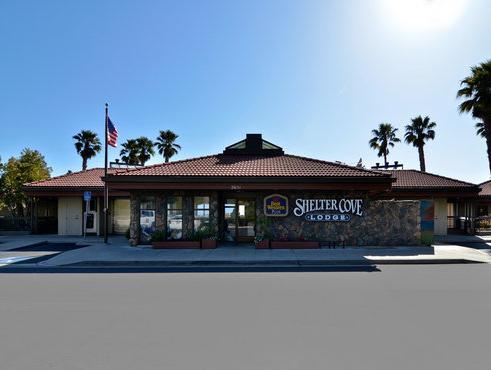 Ngoại cảnh khách sạn