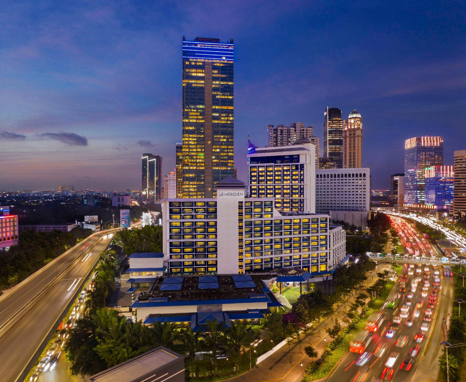 Ngoại cảnh khách sạn