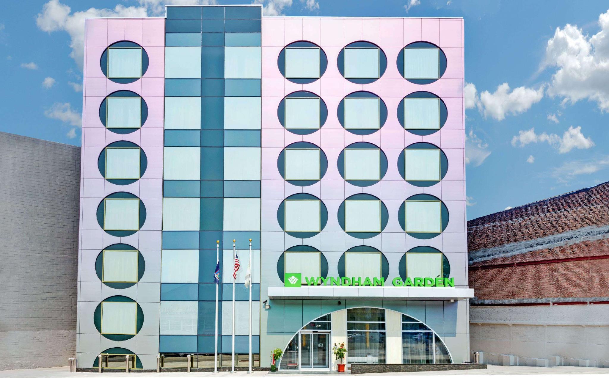 Ngoại cảnh khách sạn