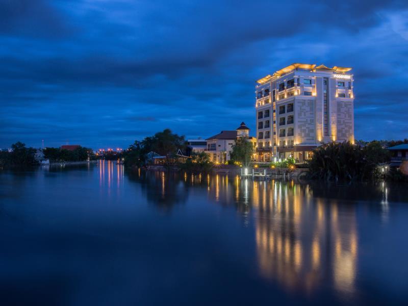 Khu vực xung quanh