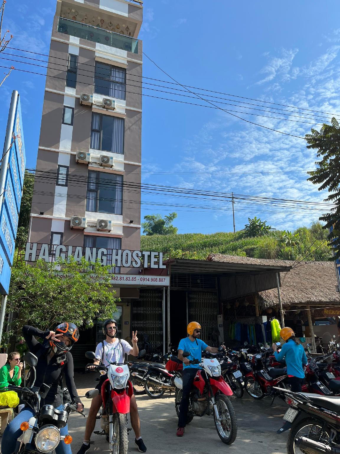 Ngoại cảnh khách sạn