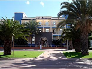 Ngoại cảnh khách sạn