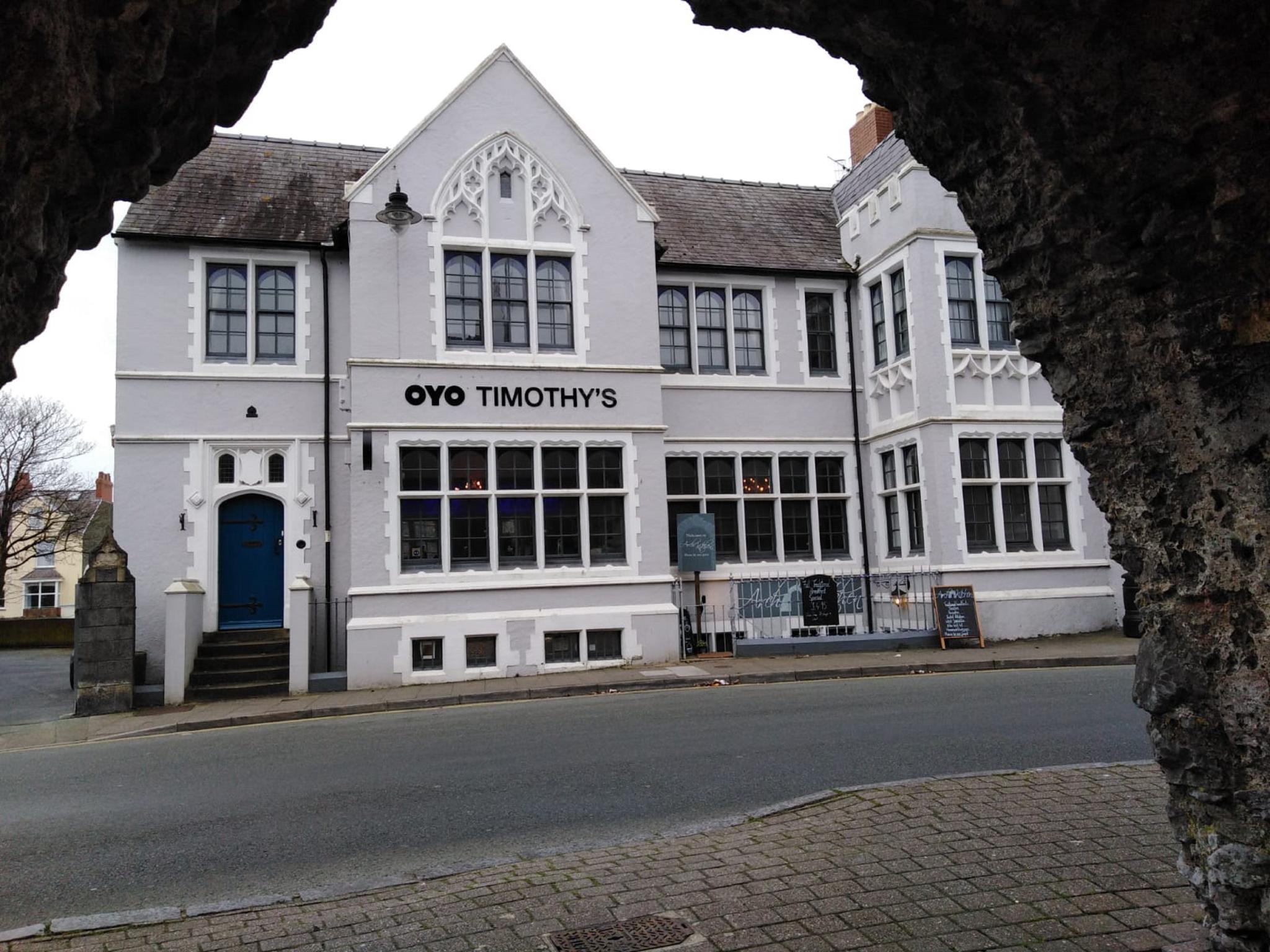 Ngoại cảnh khách sạn