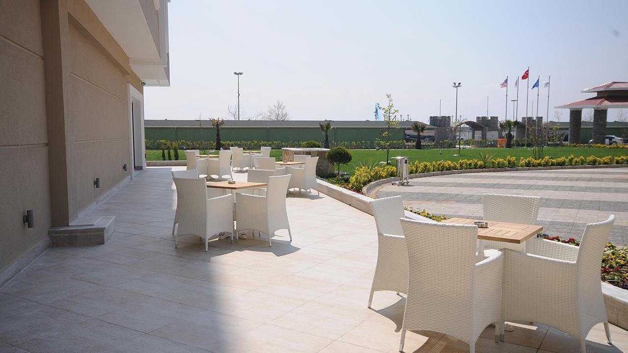 Khu vực hút thuốc