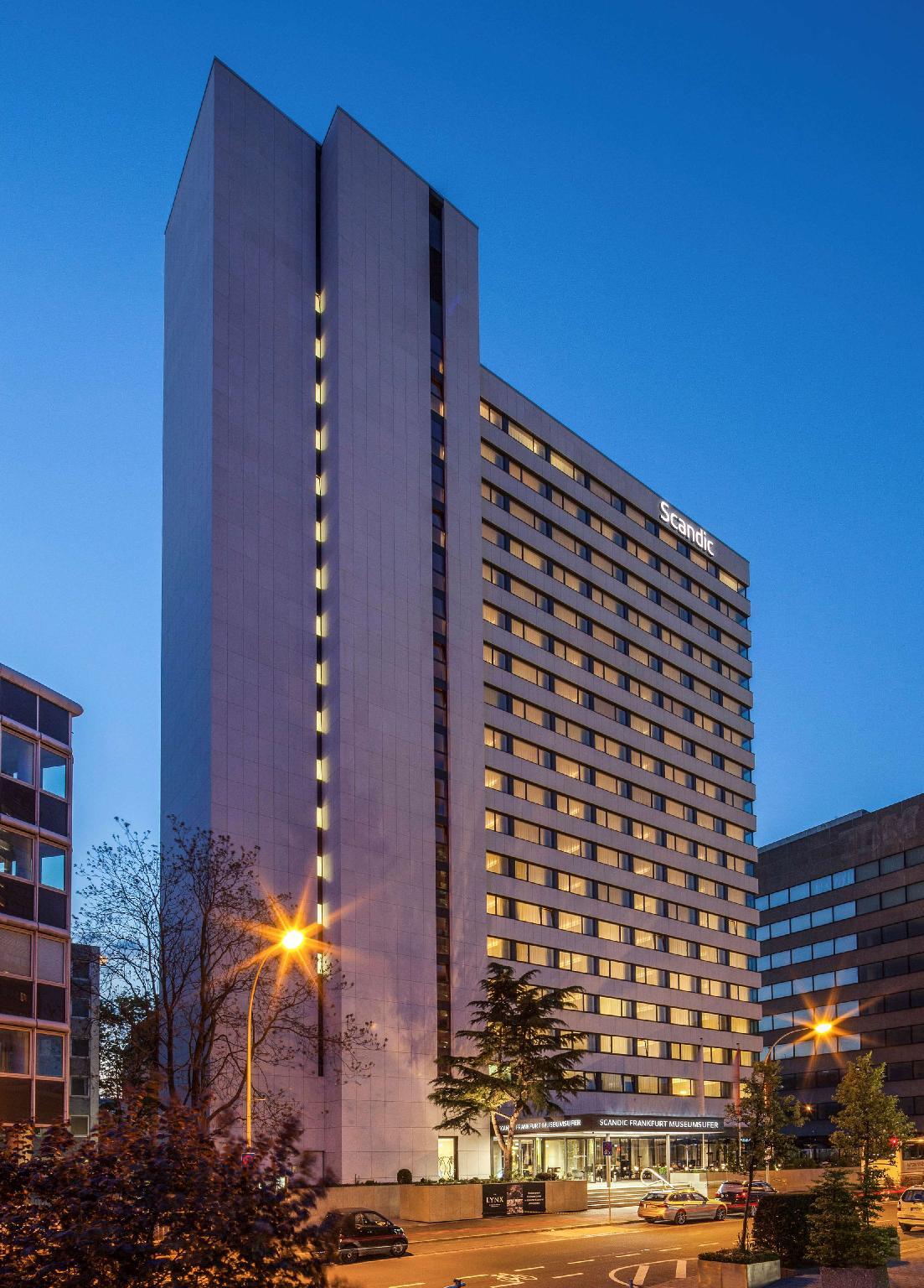 Ngoại cảnh khách sạn