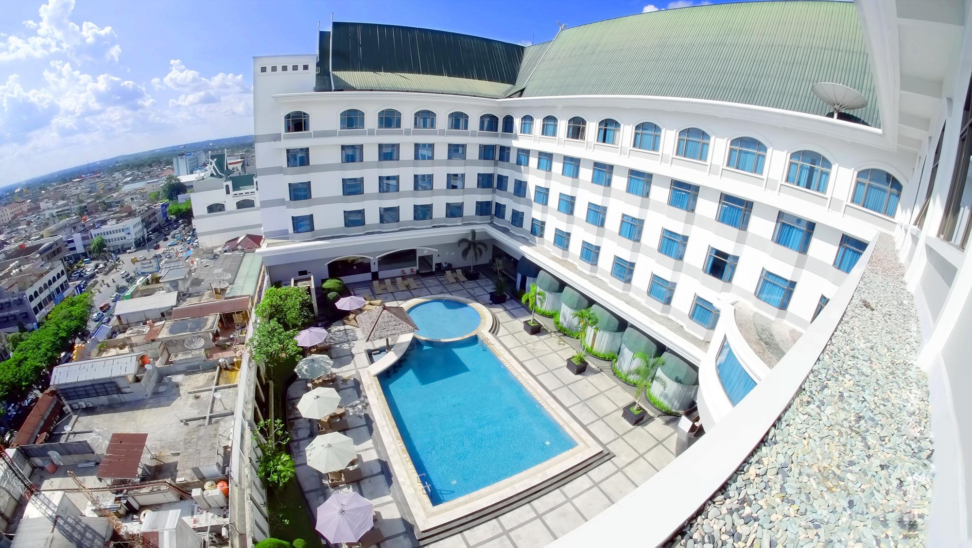 Ngoại cảnh khách sạn