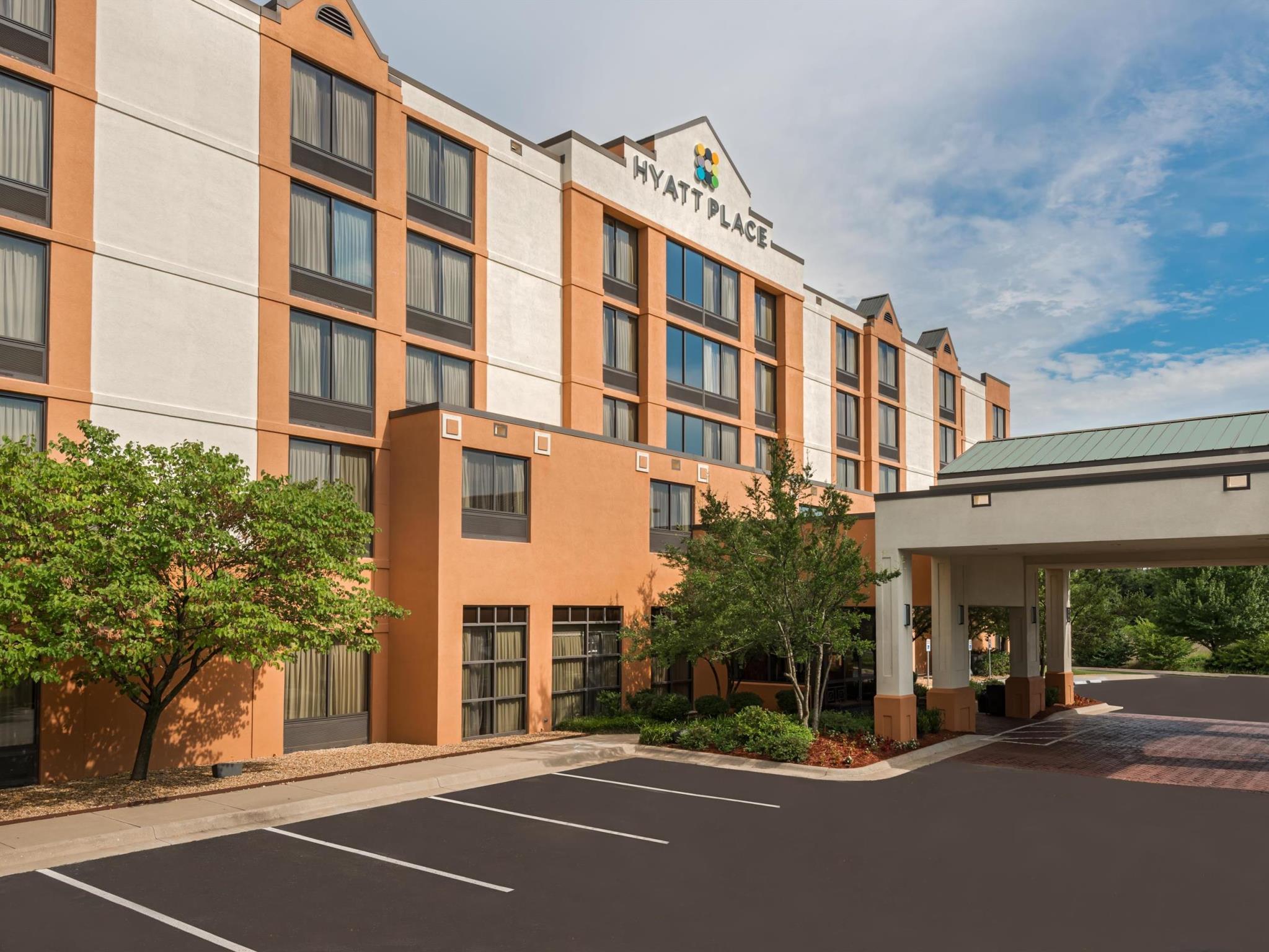 Ngoại cảnh khách sạn