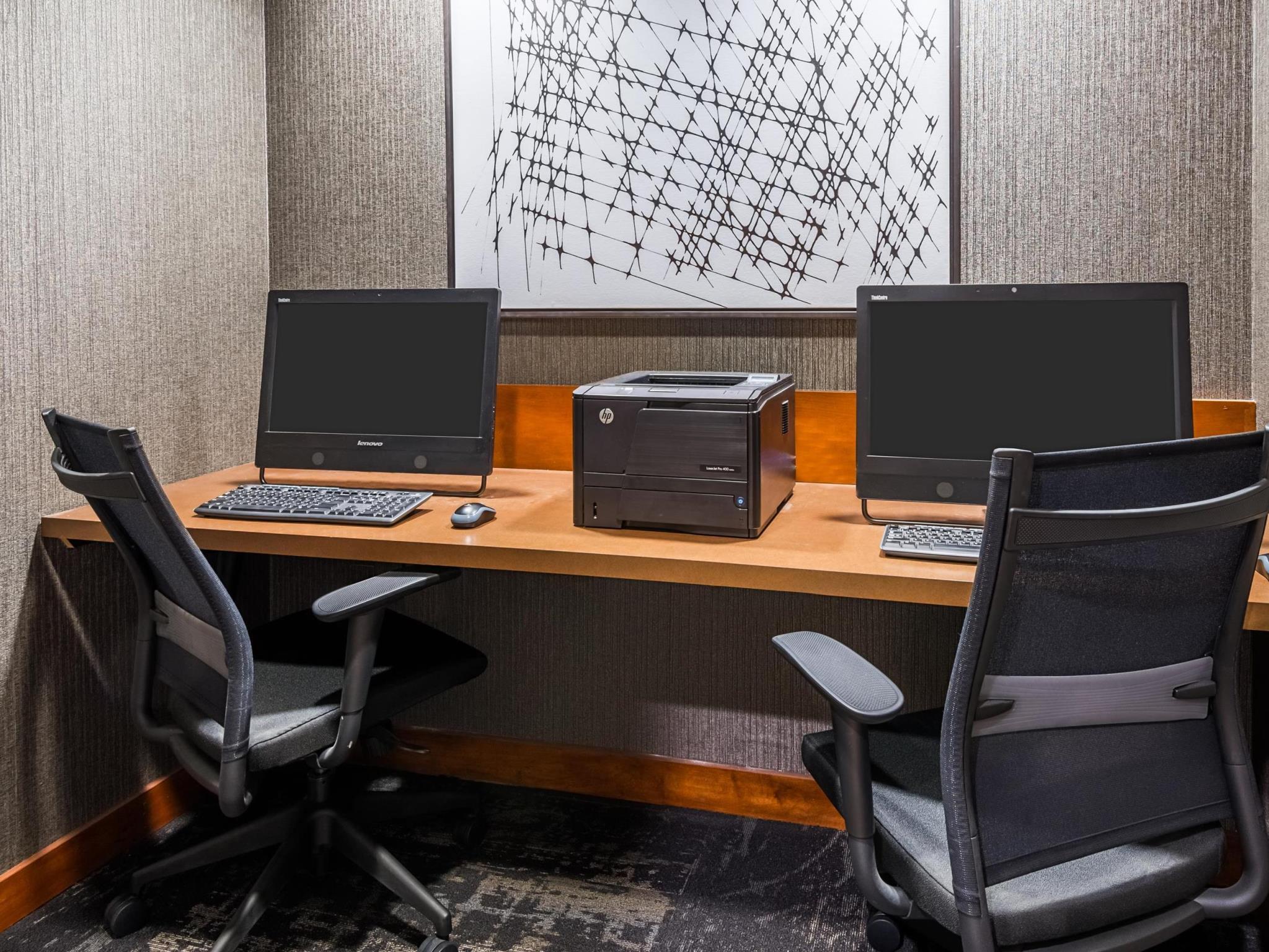 Trung tâm hội nghị