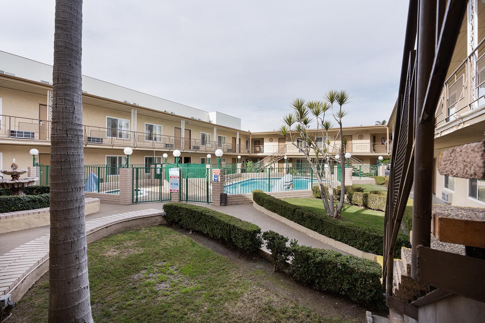 Ngoại cảnh khách sạn