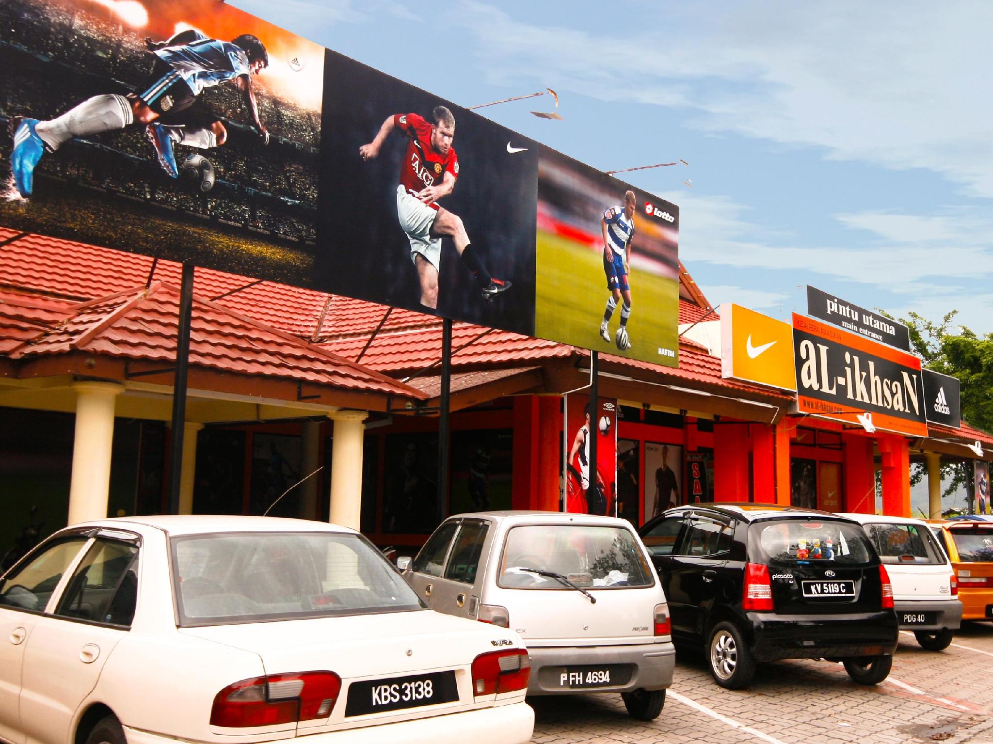 Khu vực xung quanh