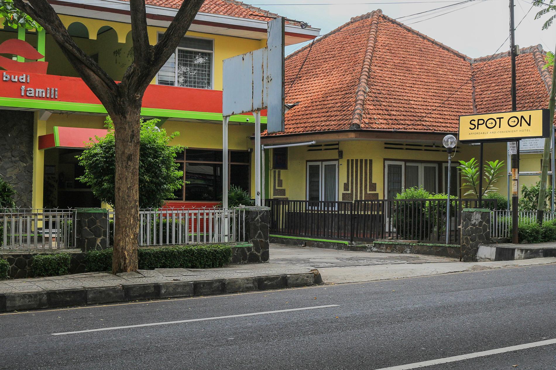 Ngoại cảnh khách sạn