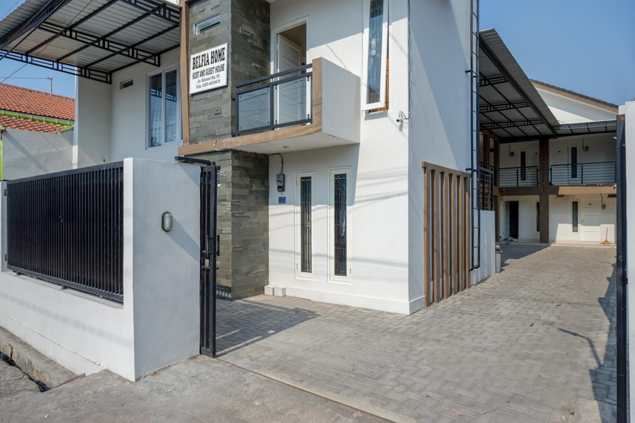 Ngoại cảnh khách sạn