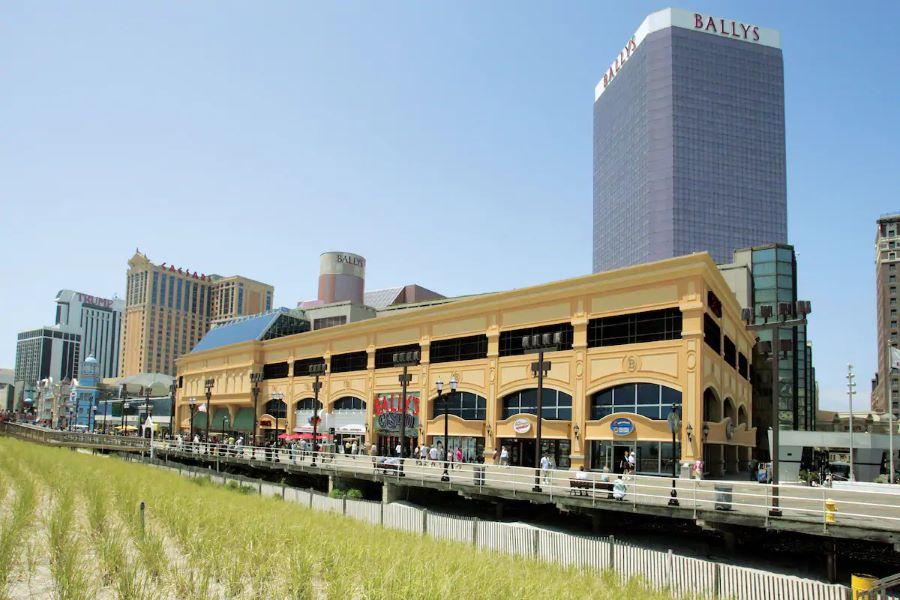 Ngoại cảnh khách sạn