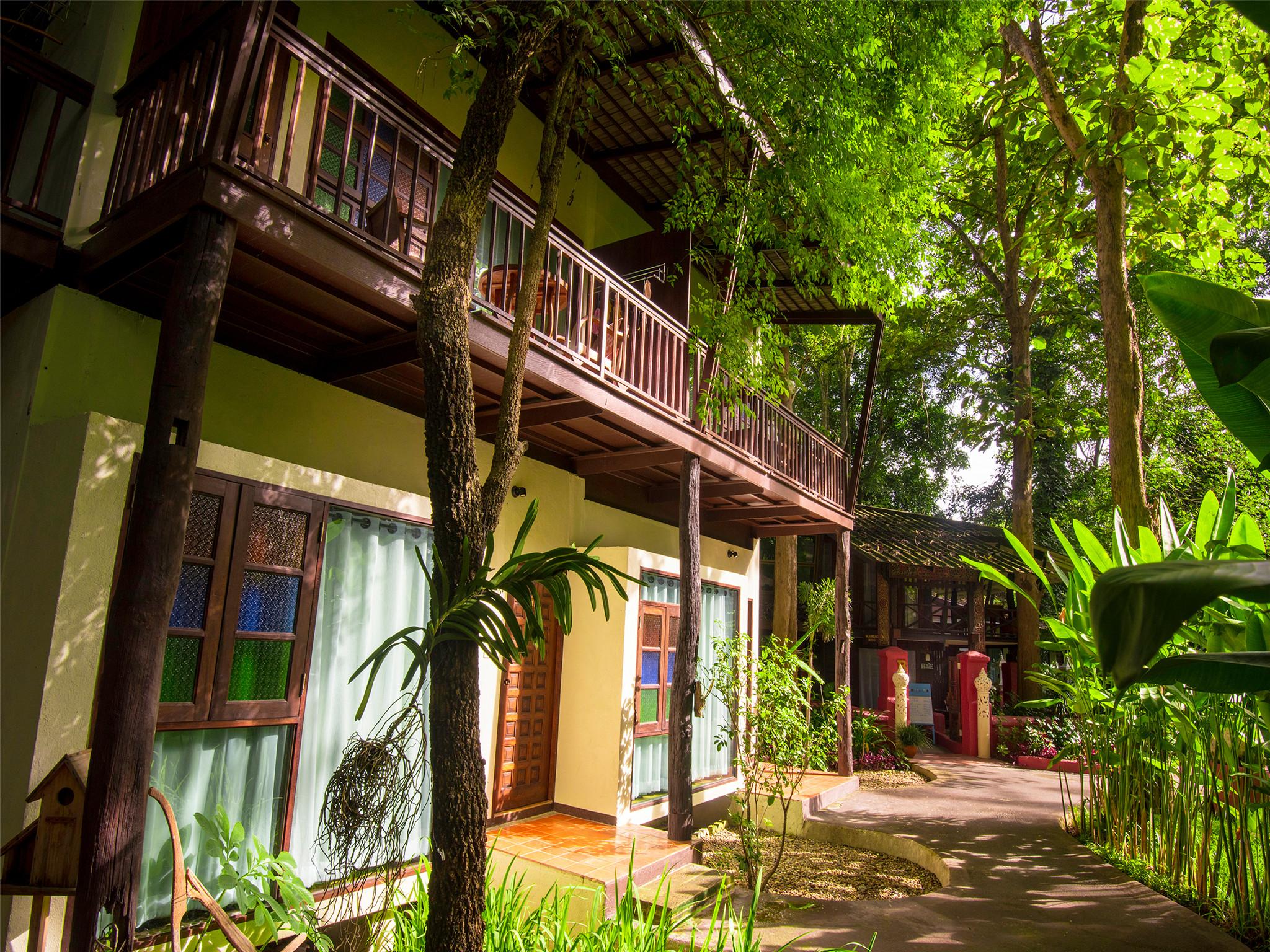 Ngoại cảnh khách sạn