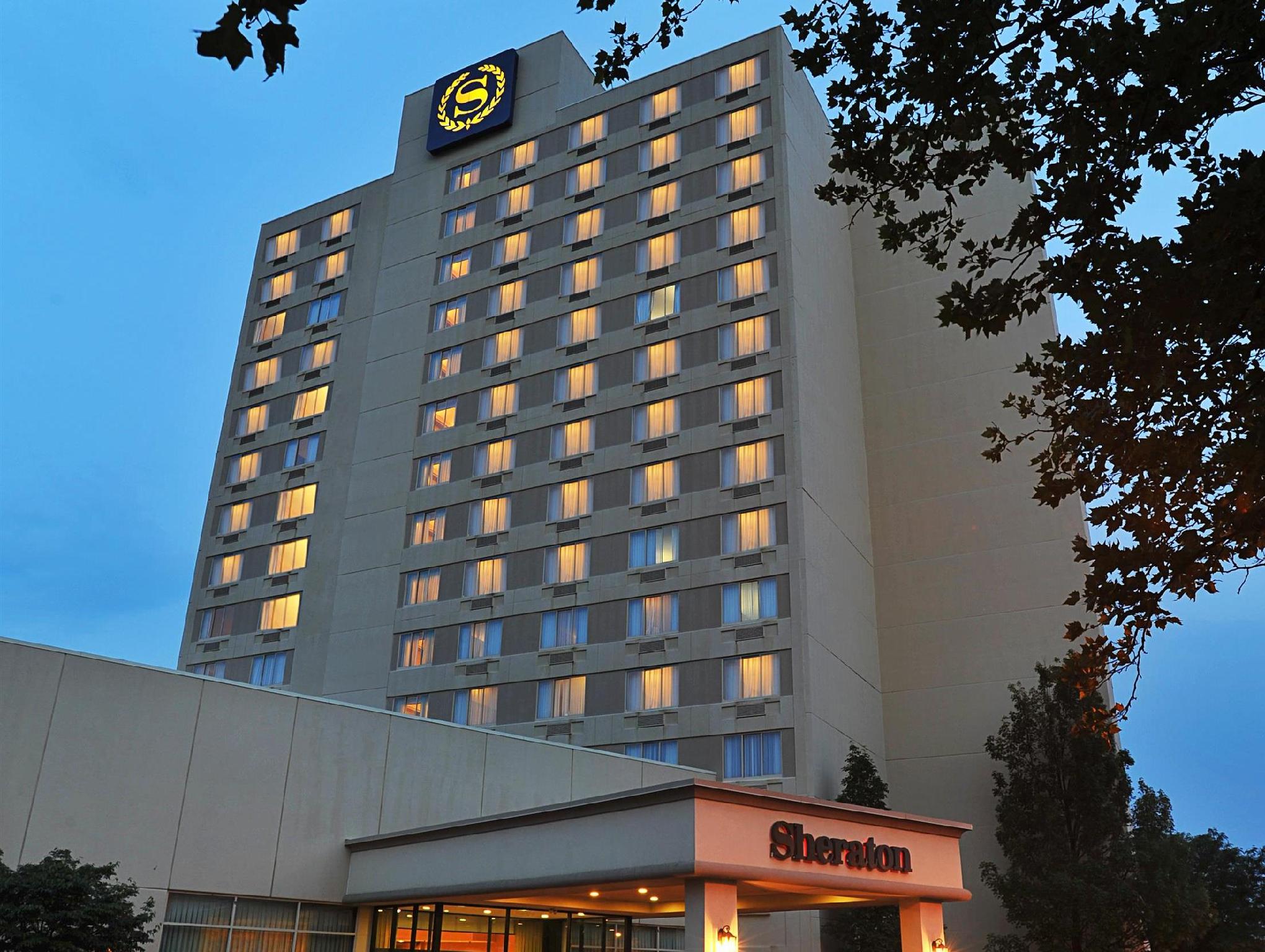 Ngoại cảnh khách sạn