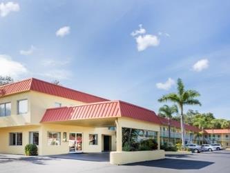 Ngoại cảnh khách sạn