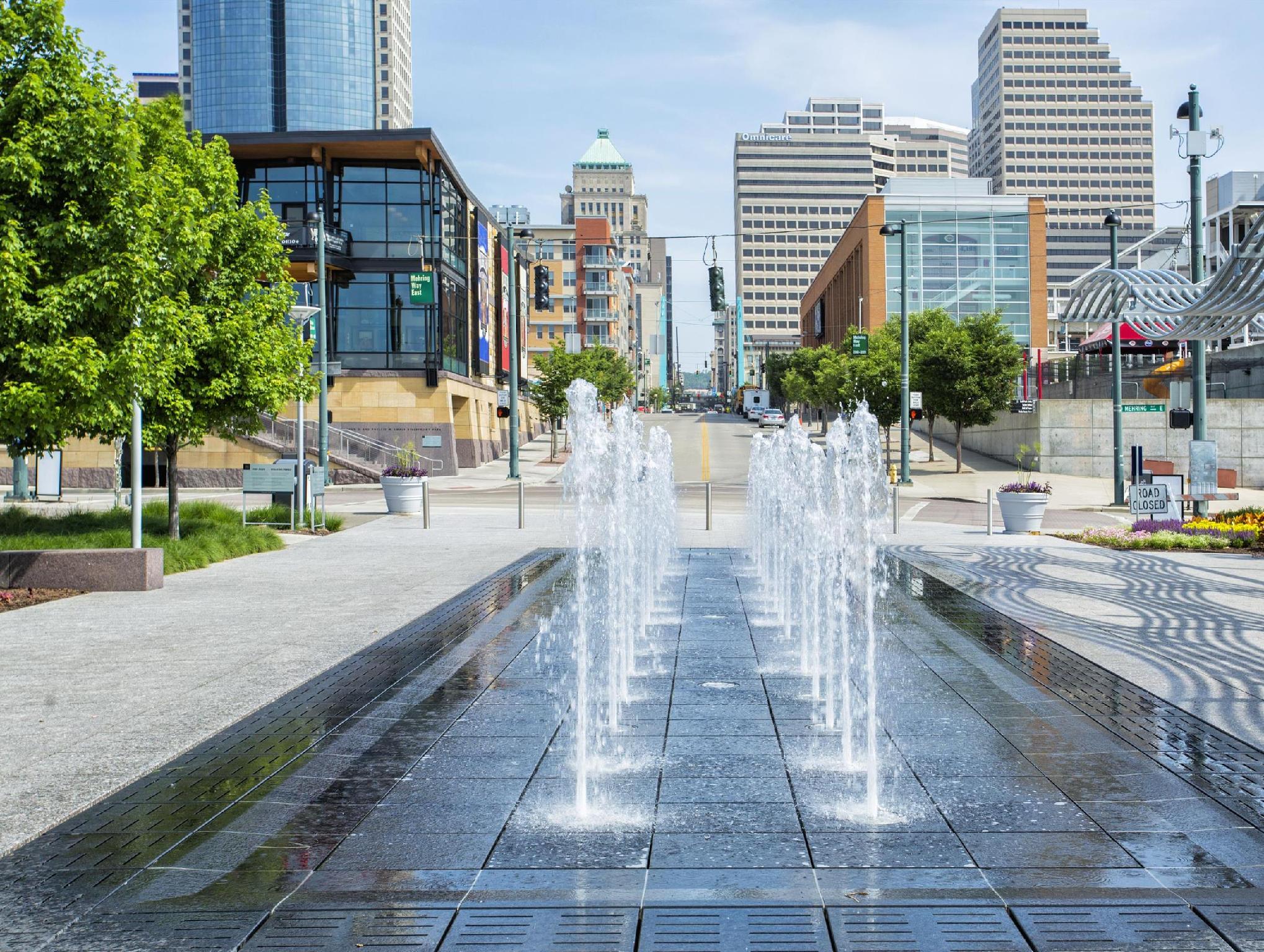 Khu vực xung quanh