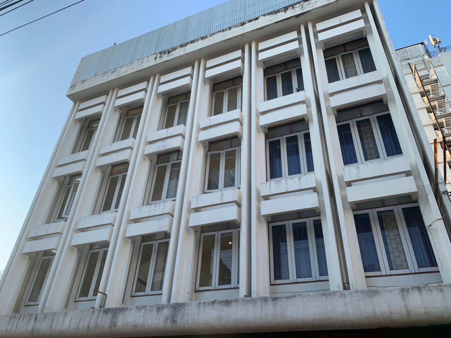 Ngoại cảnh khách sạn