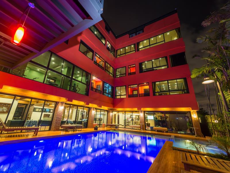 Ngoại cảnh khách sạn