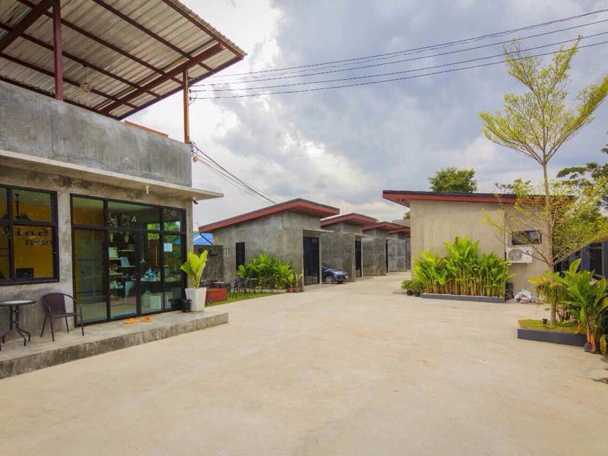 Ngoại cảnh khách sạn