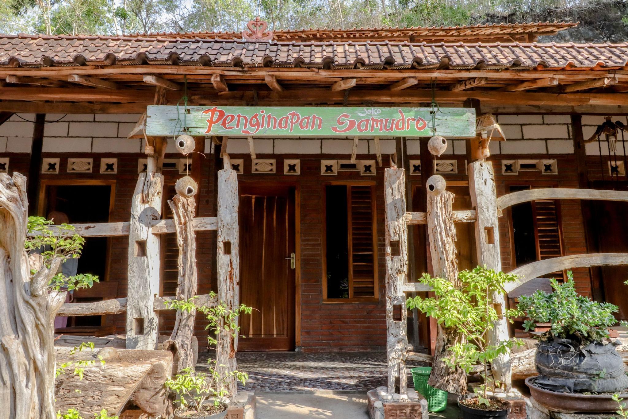 Ngoại cảnh khách sạn