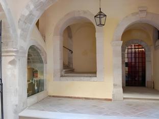 Ngoại cảnh khách sạn