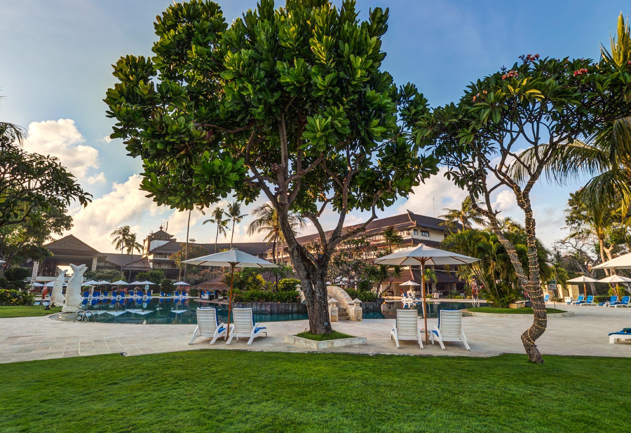 Ngoại cảnh khách sạn