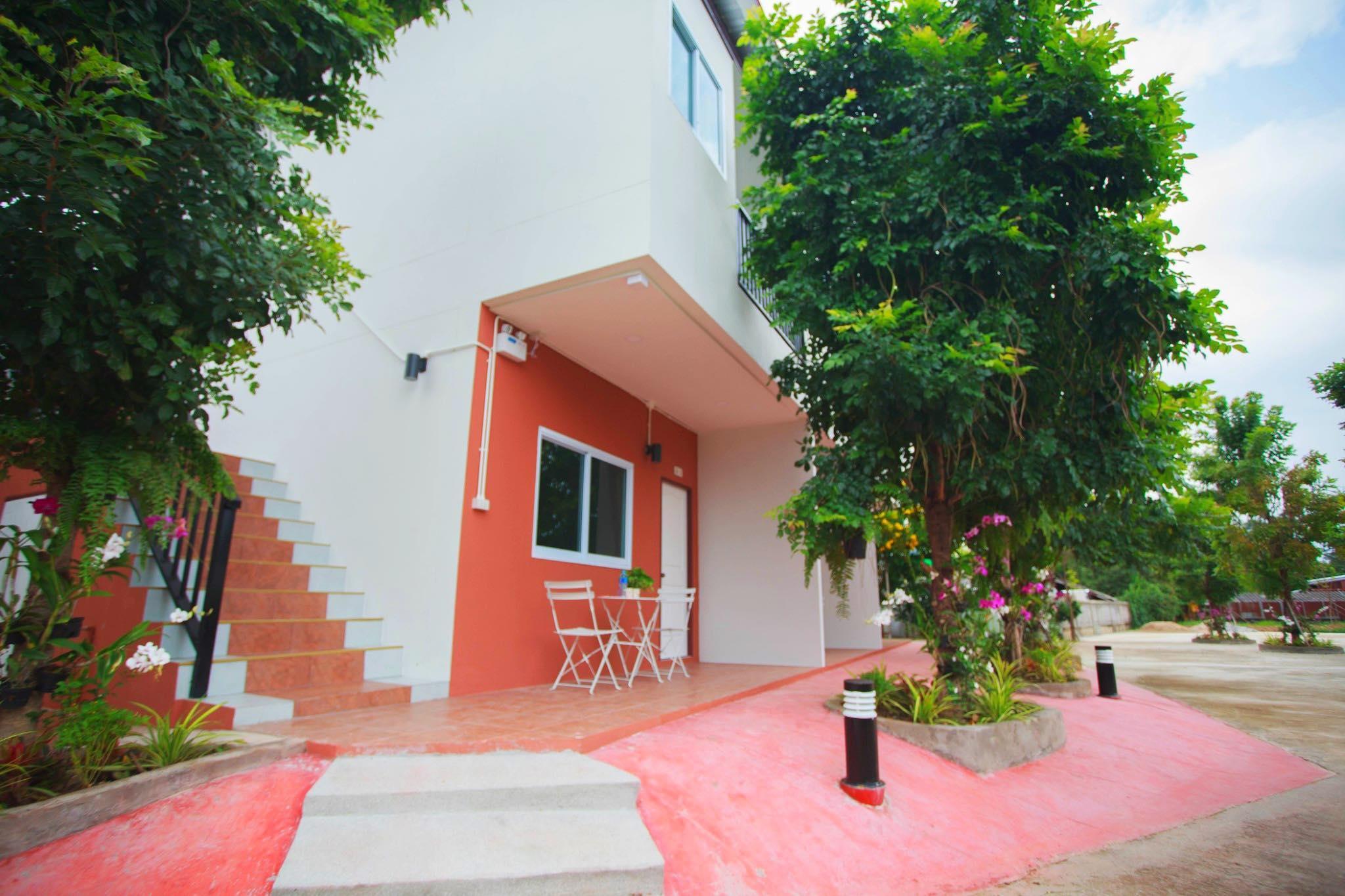 Ngoại cảnh khách sạn