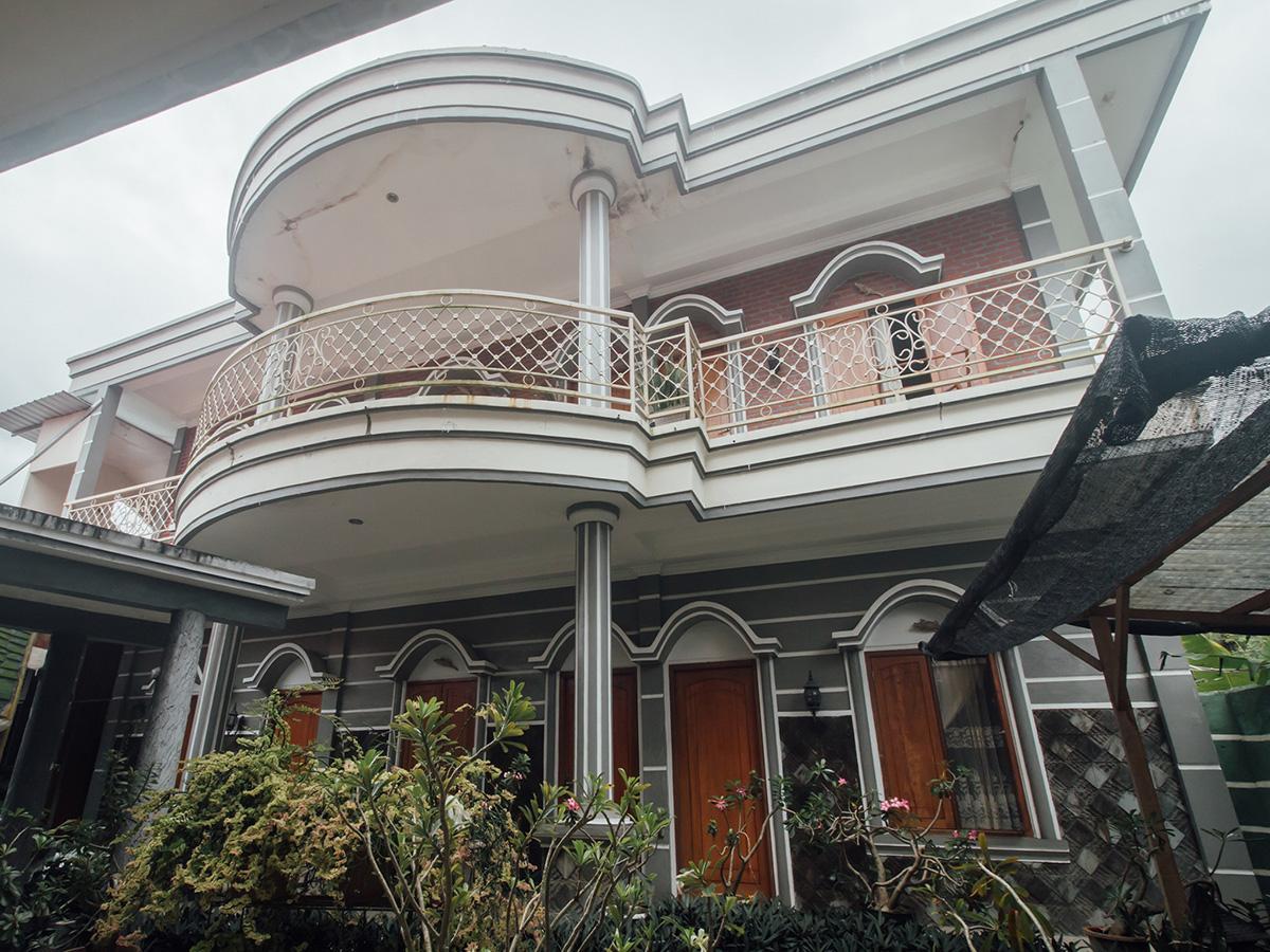 Ngoại cảnh khách sạn