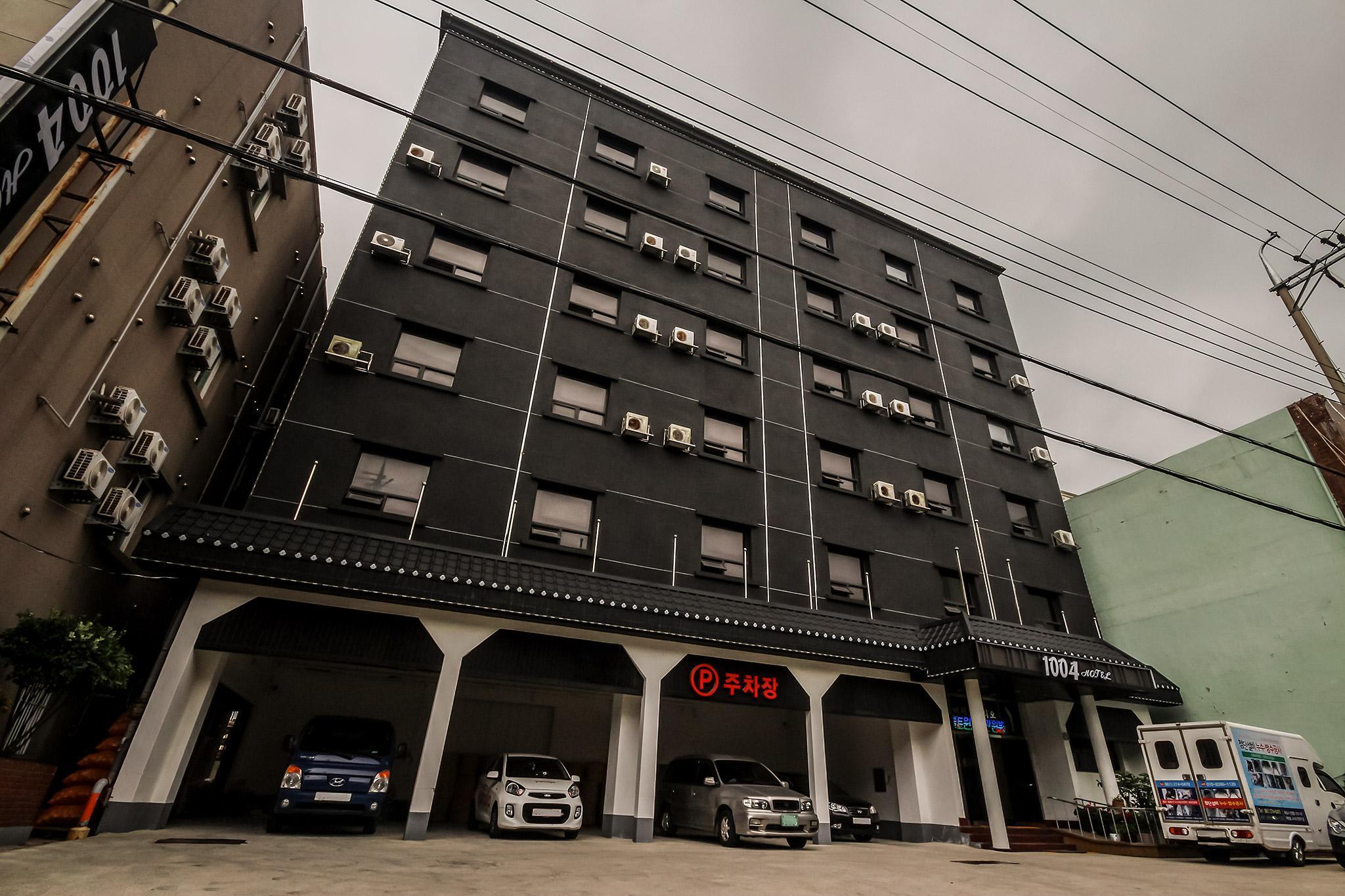 Ngoại cảnh khách sạn