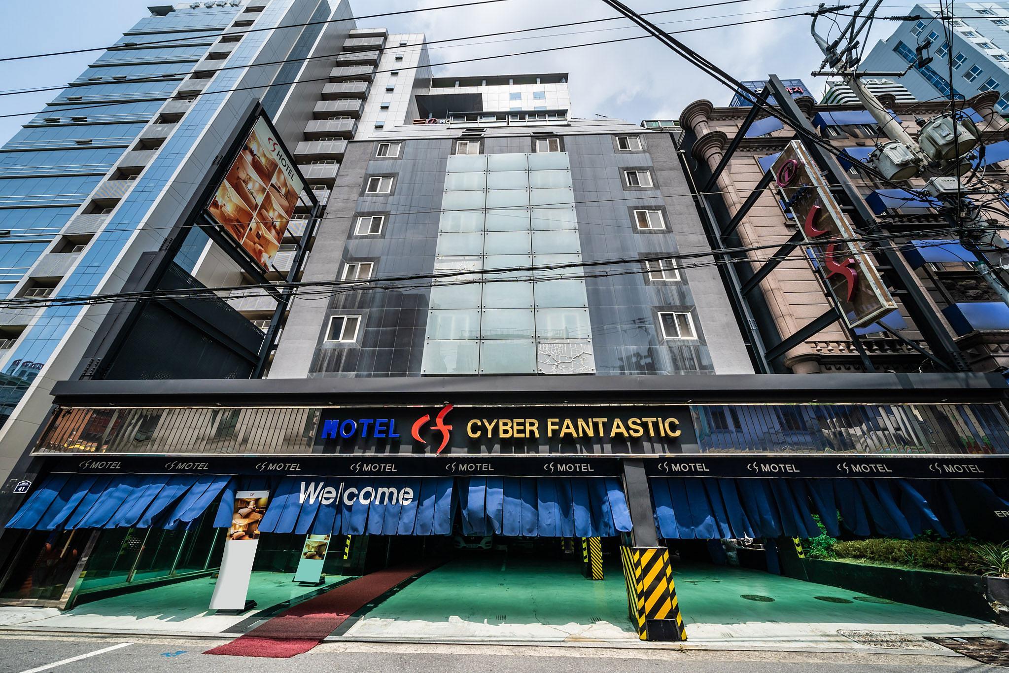 Ngoại cảnh khách sạn