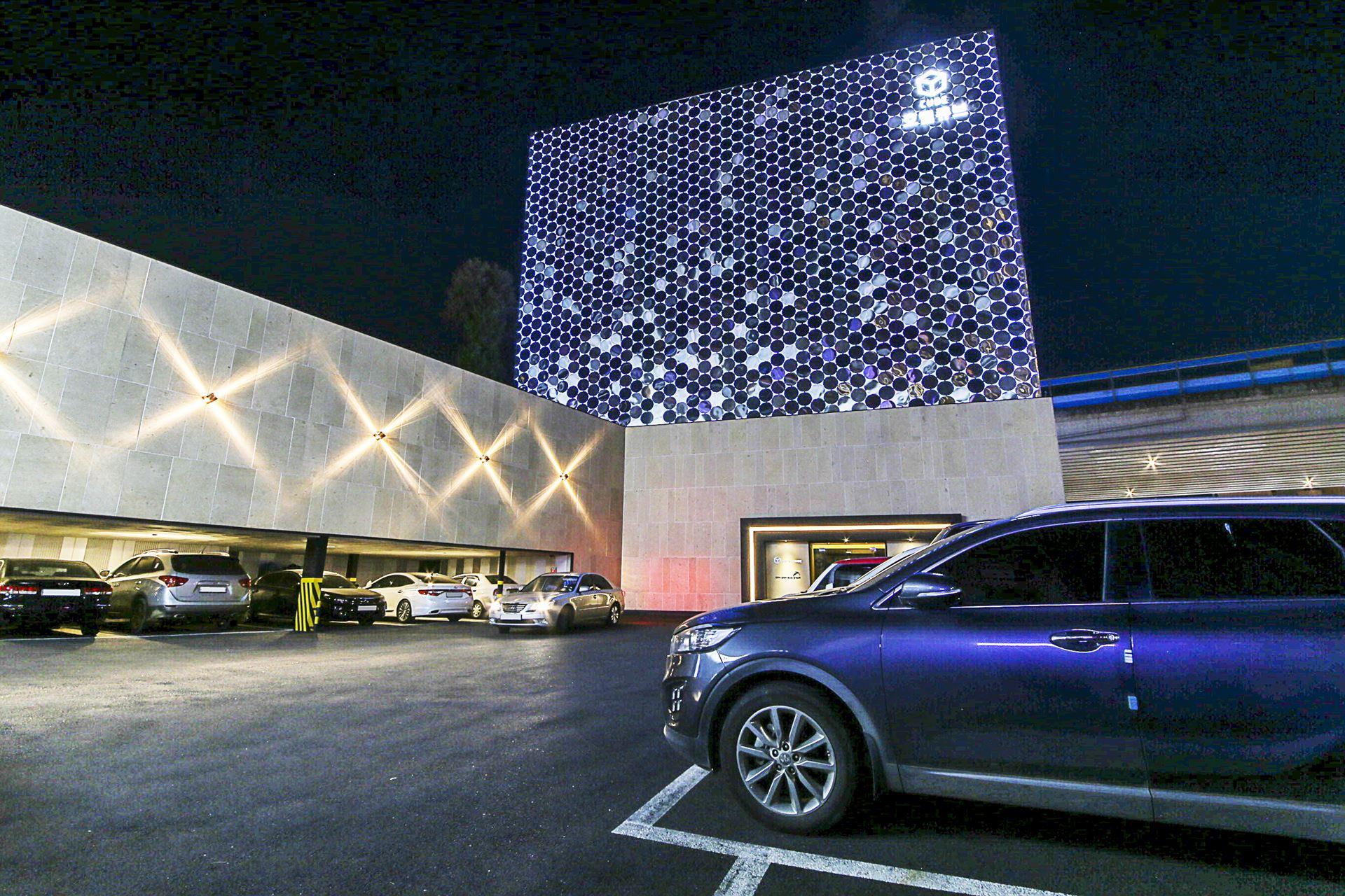 Ngoại cảnh khách sạn