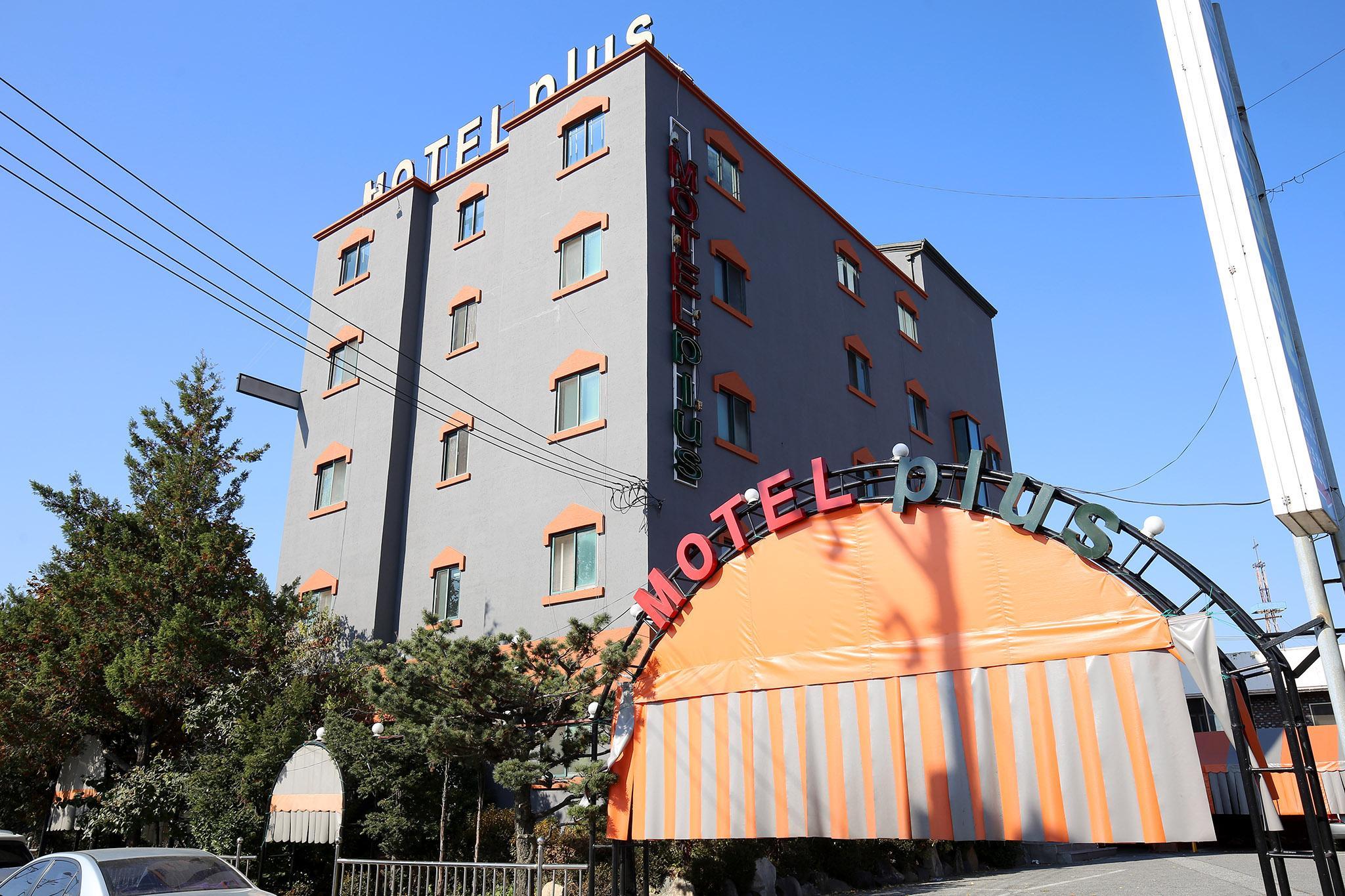 Ngoại cảnh khách sạn