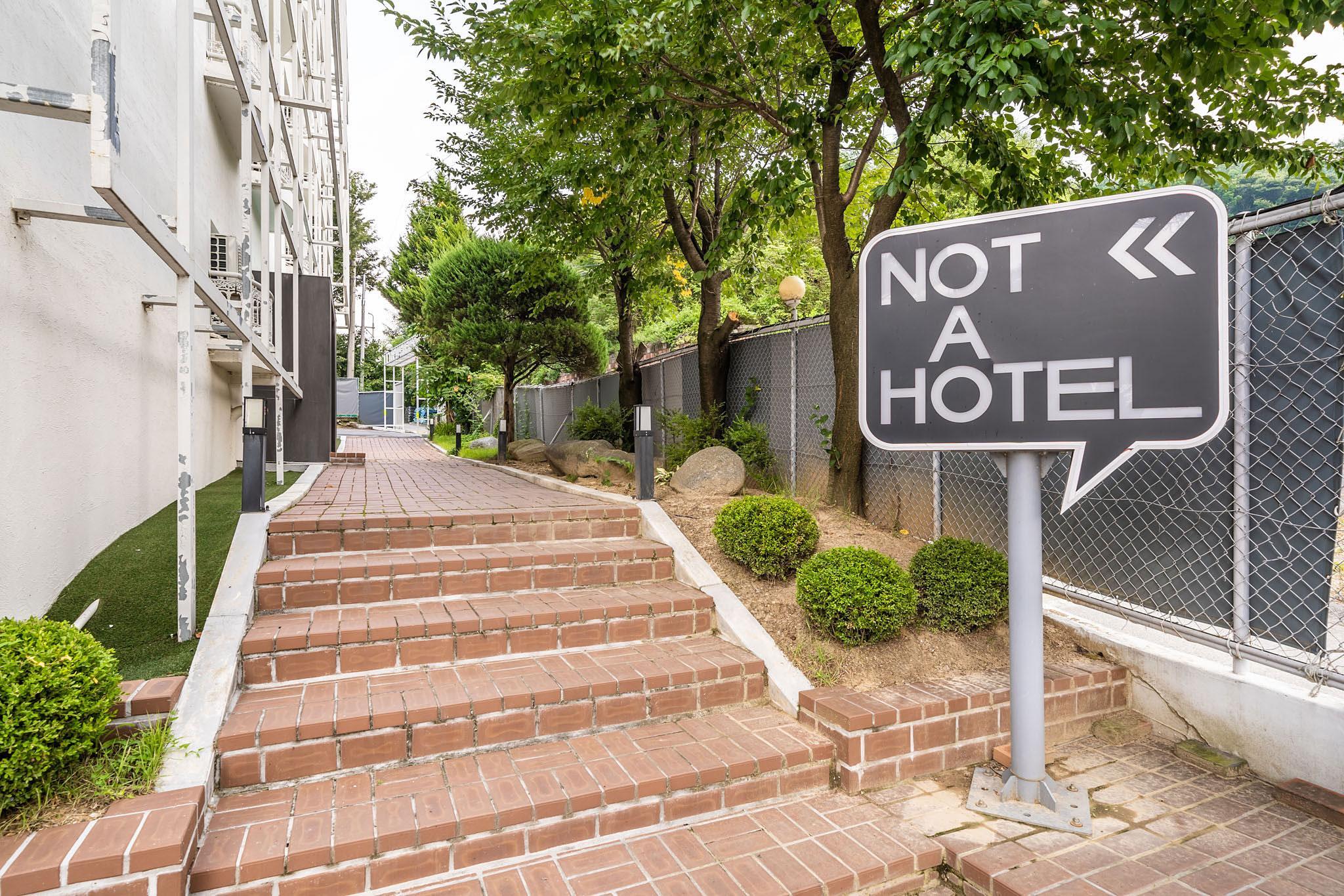 Ngoại cảnh khách sạn