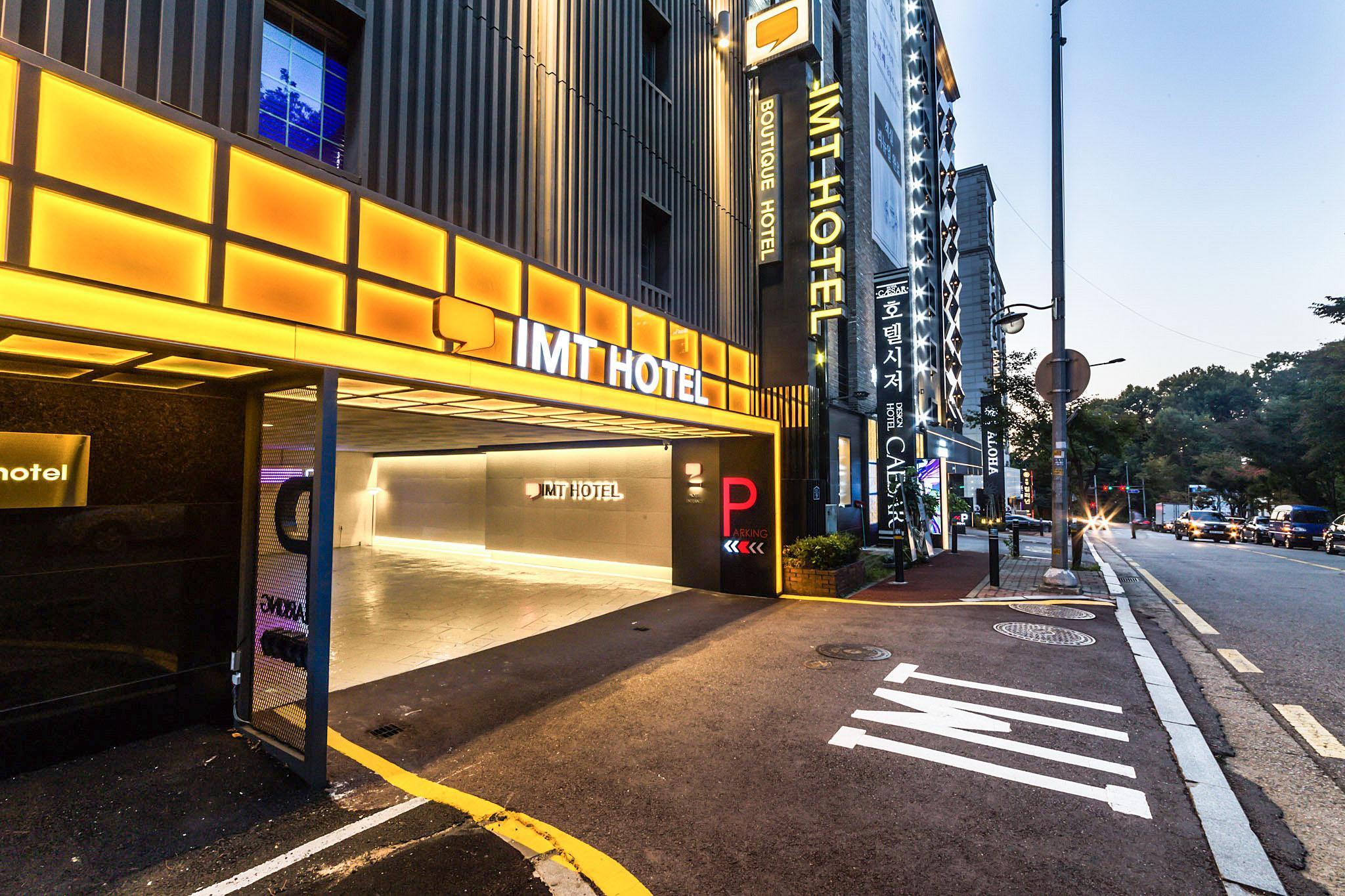 Ngoại cảnh khách sạn